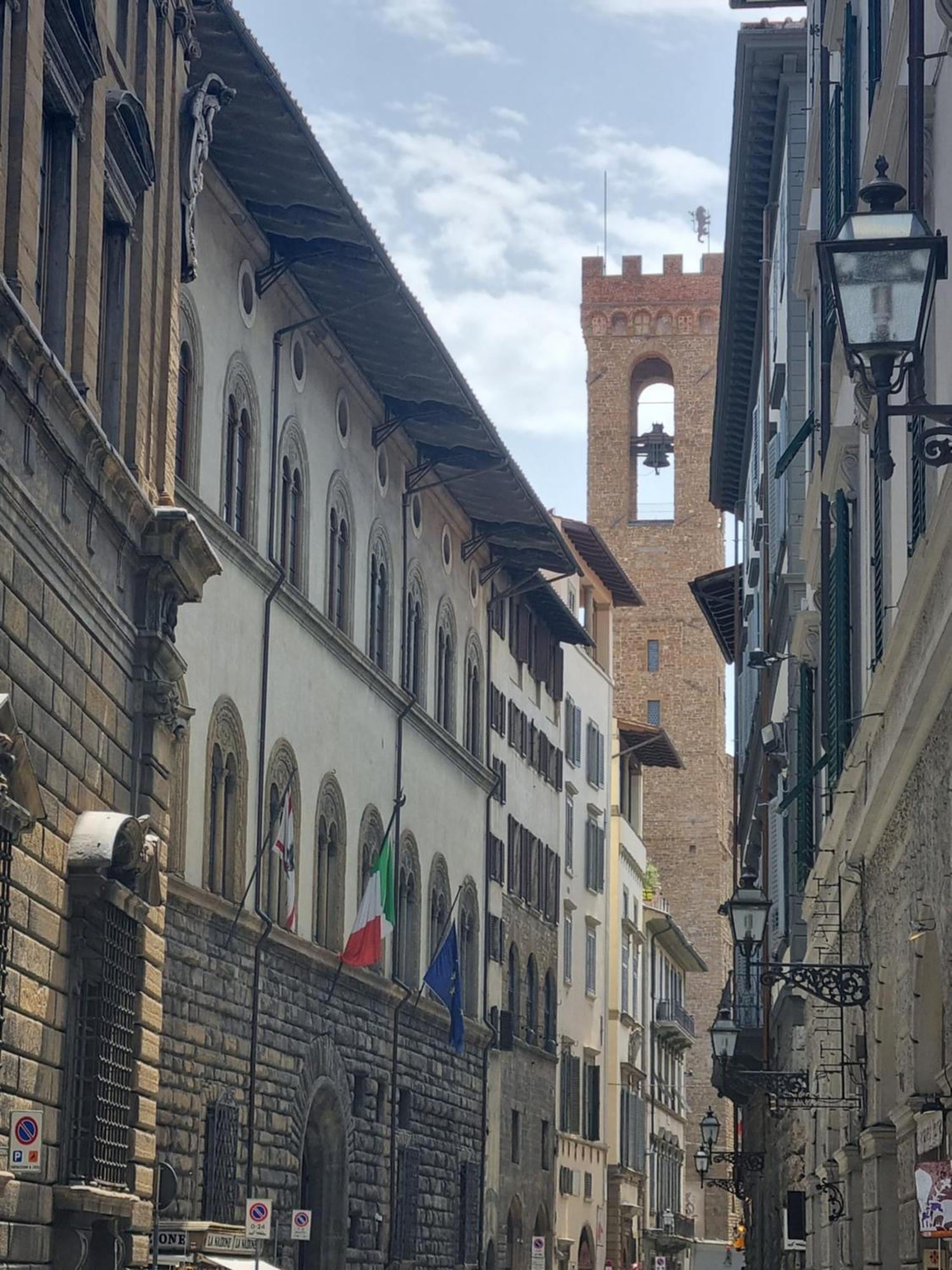 La Sede Dell'Arte Monolocale Studio E Camere In Torre Medievale Vicino A Duomo E Piazza Signoria Florença Exterior foto