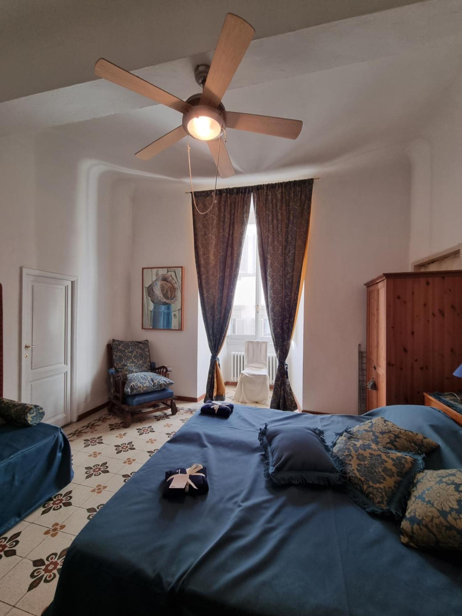 La Sede Dell'Arte Monolocale Studio E Camere In Torre Medievale Vicino A Duomo E Piazza Signoria Florença Exterior foto